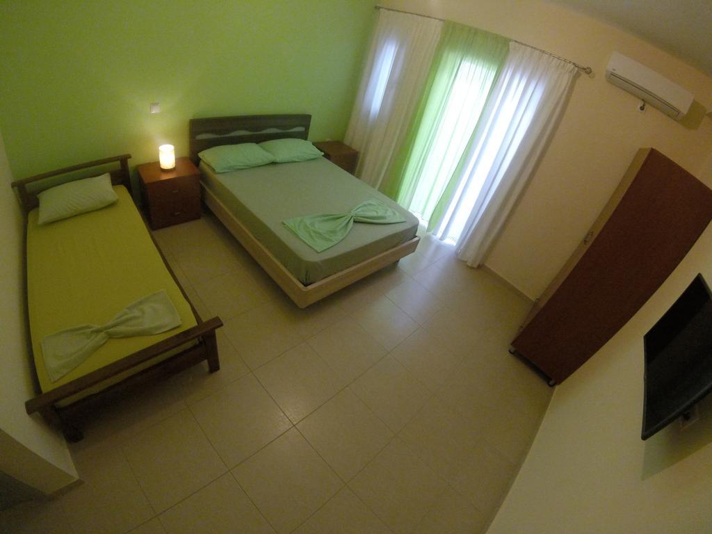 Riviera Rooms Himare Ngoại thất bức ảnh