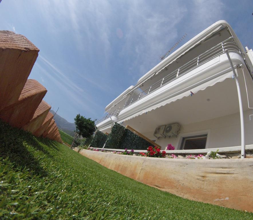 Riviera Rooms Himare Ngoại thất bức ảnh