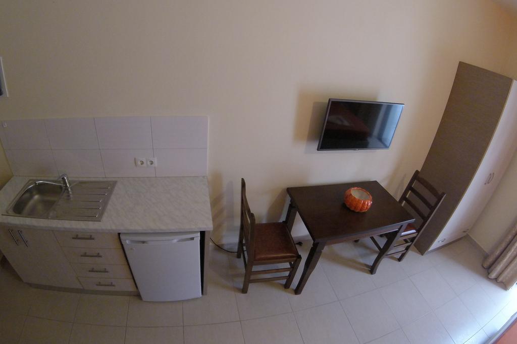 Riviera Rooms Himare Ngoại thất bức ảnh