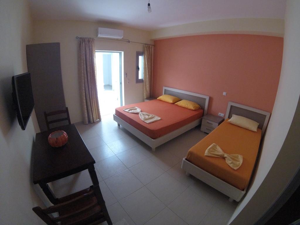 Riviera Rooms Himare Ngoại thất bức ảnh
