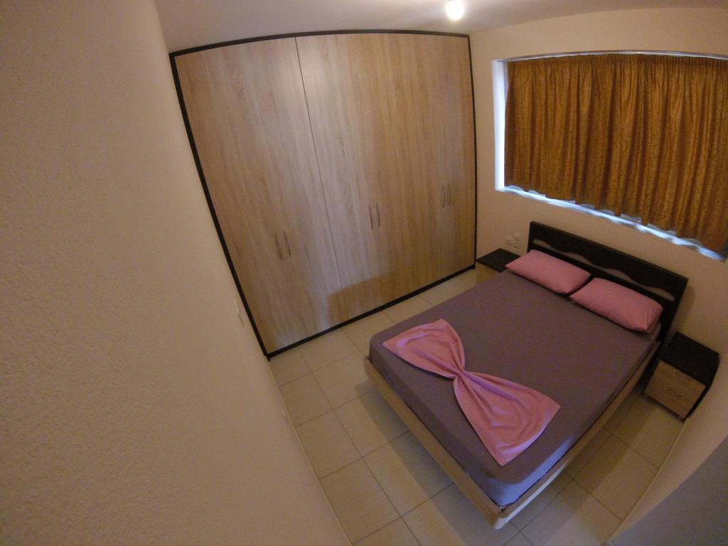 Riviera Rooms Himare Ngoại thất bức ảnh