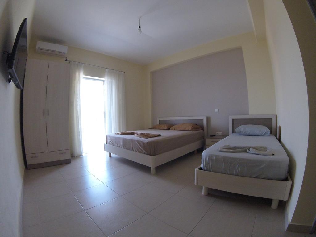 Riviera Rooms Himare Ngoại thất bức ảnh